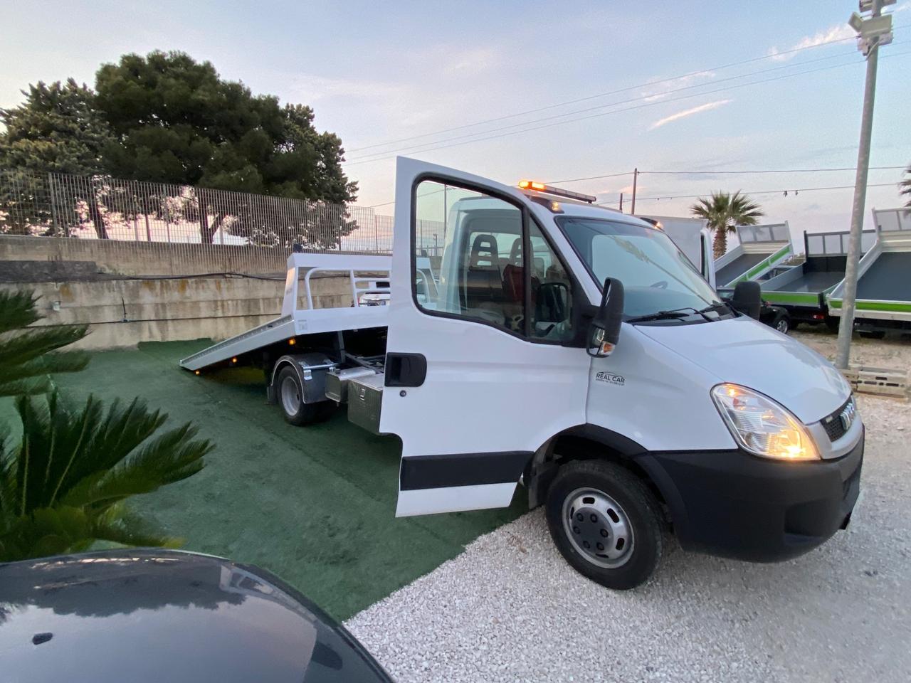 Iveco Daily 35-15 Carroattrezzi Patente B Scarrabile