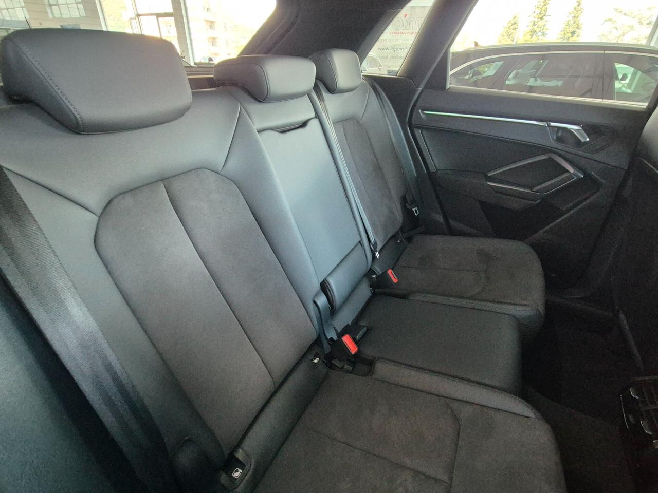 Audi Q3 RS quattro S tronic 2023 - FULL SERVICED