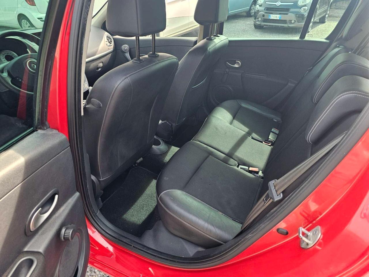 Renault Clio Storia 1.2 16V 5 porte Dynamique