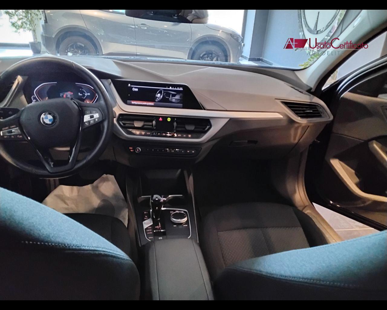 BMW 116d 5p. Business Advantage