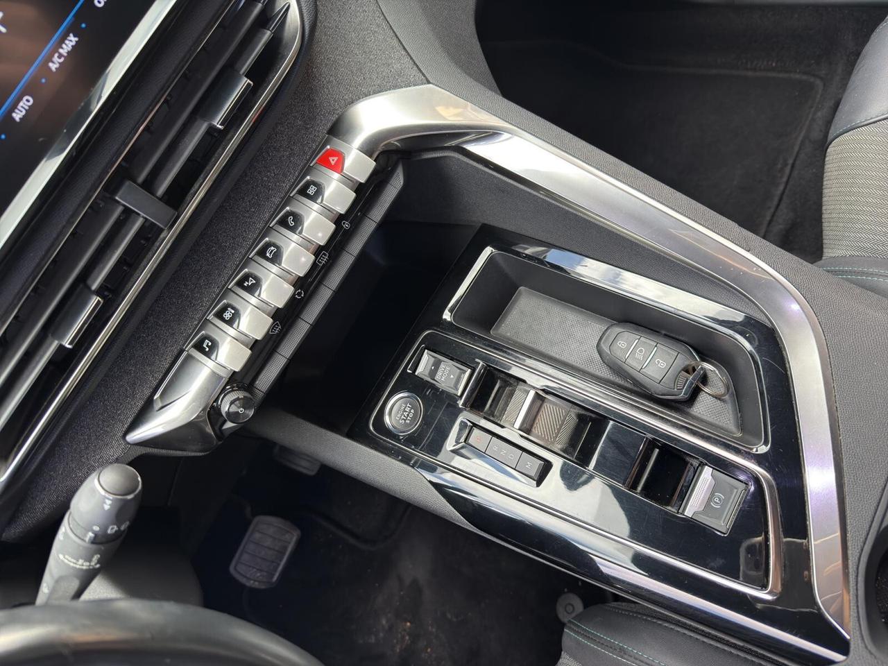 Peugeot 3008 1.5 bluehdi 130cv Allure Pack automatica 2023