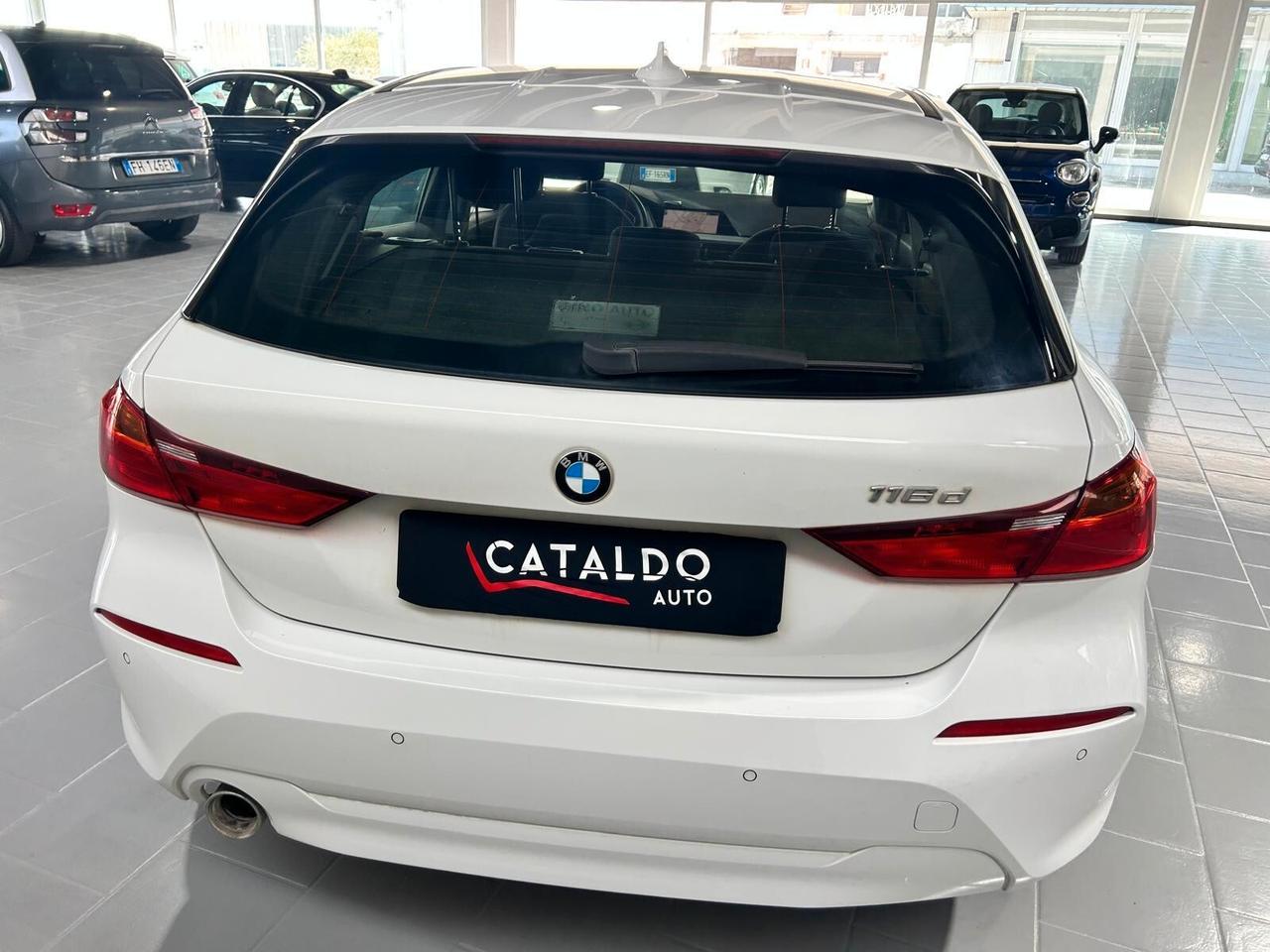 Bmw 116 116d 5p. Business Advantage