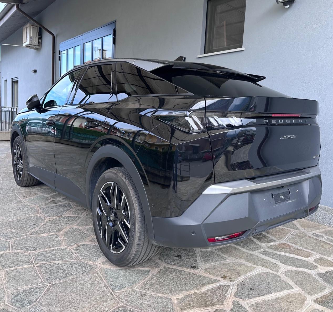 Peugeot 3008 3008 1.2 hybrid Allure 145cv e-dcs6