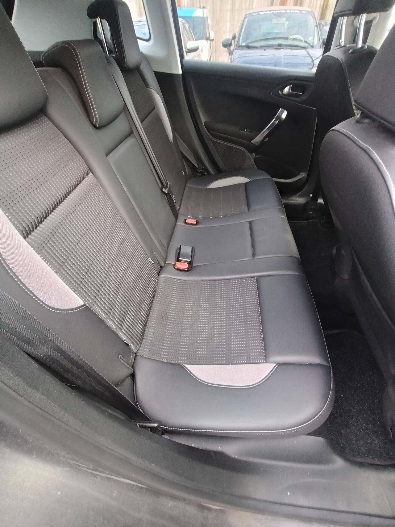 Peugeot 2008 BlueHDi 100 Allure