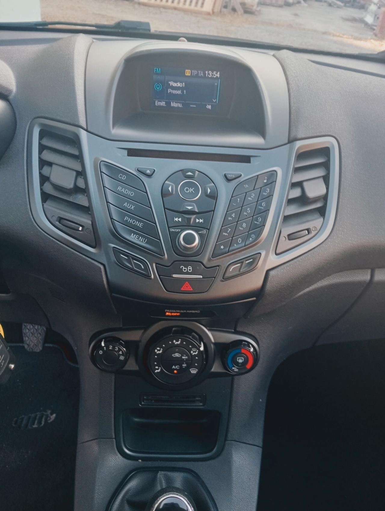 Ford Fiesta 1.4 3 porte Bz.- GPL Black & White Edition