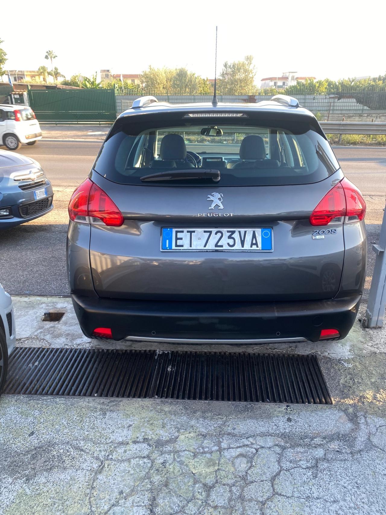 Peugeot 2008 1.6 e-HDi 115 CV Stop&Start Allure