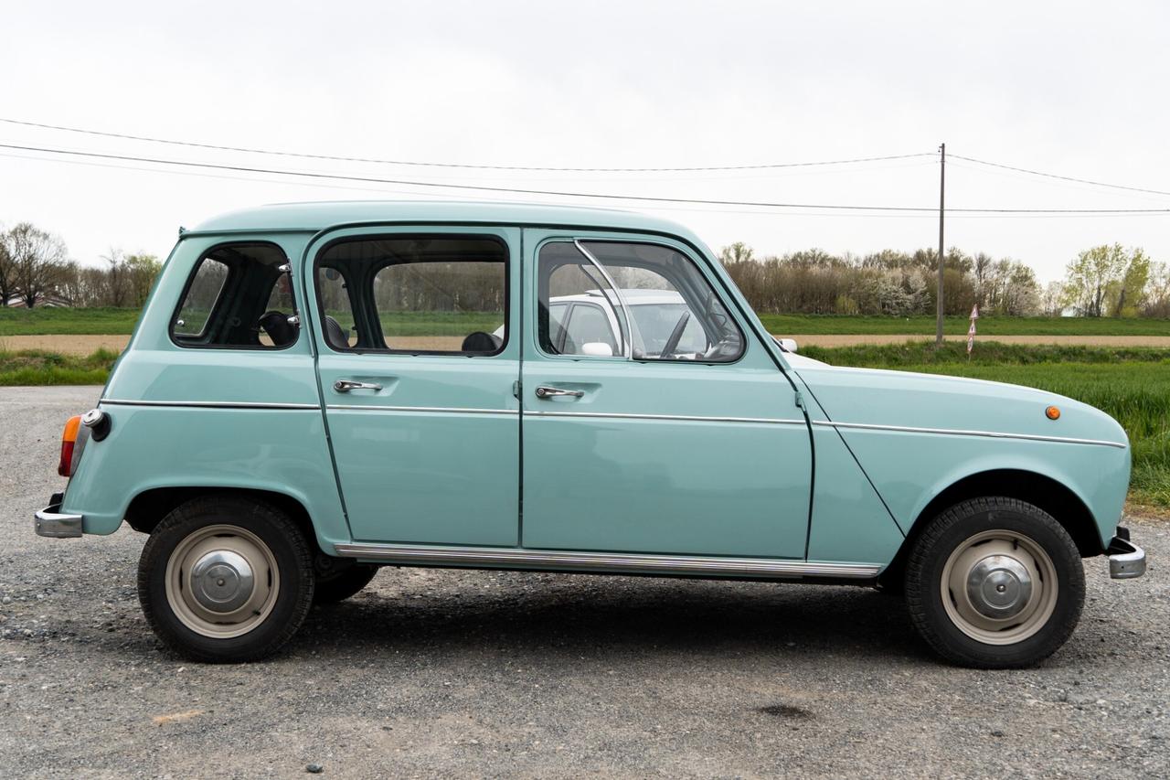 Renault R4L - RARA PRODUZIONE ALFA ROMEO - TARGA NERA ORIGINALE