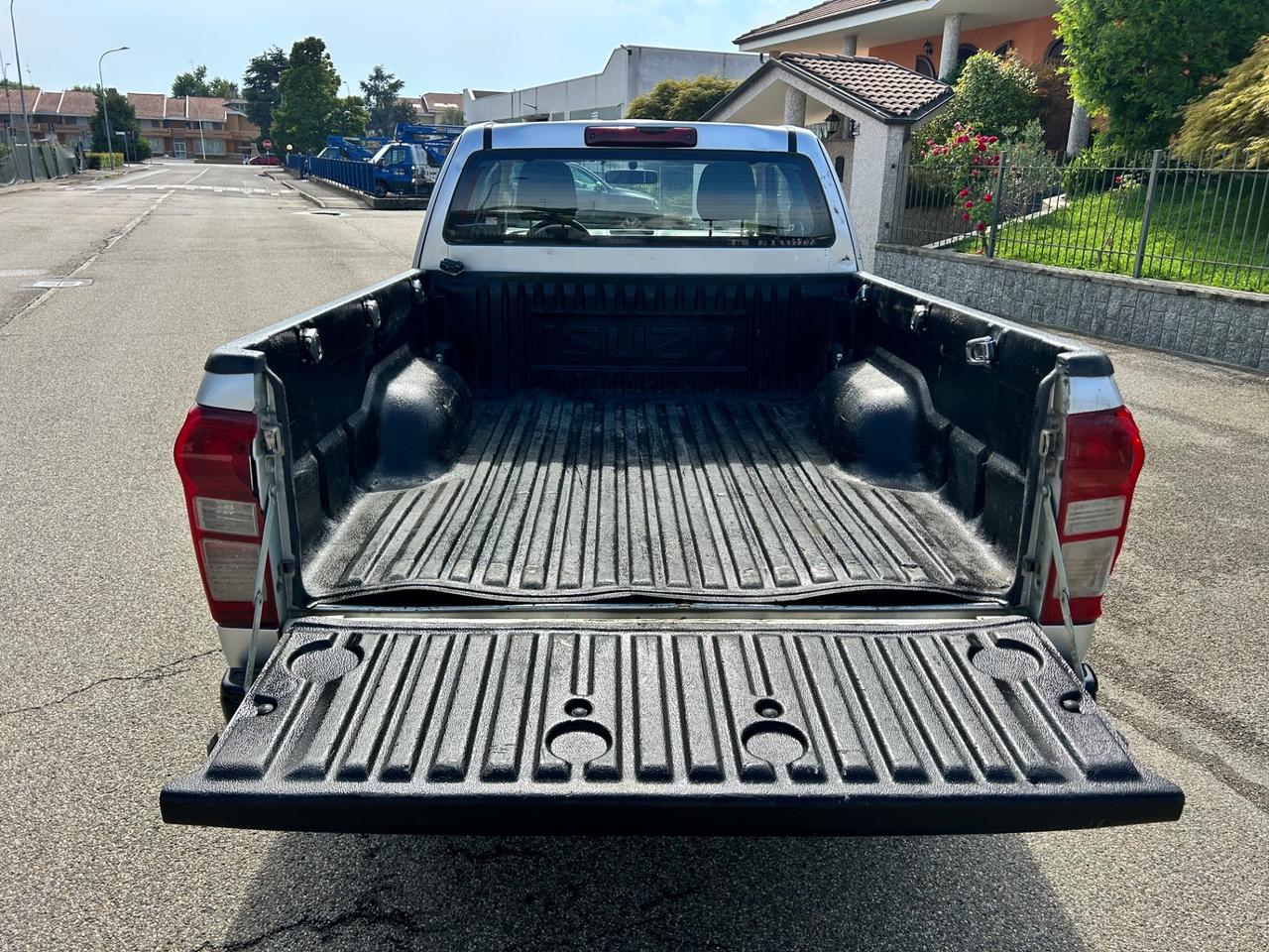 Isuzu D-Max 1.9 Space Cab Satellite 4WD A/C