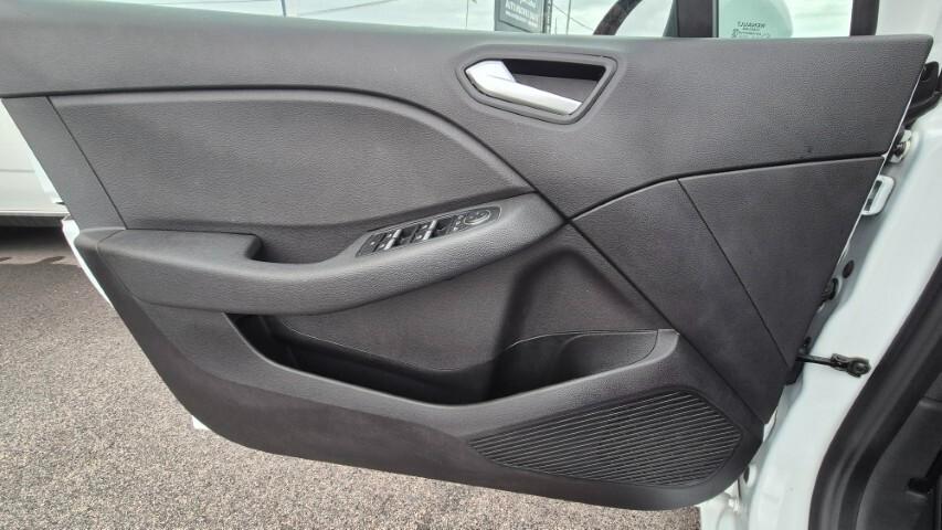 Renault Clio Full Hybrid E-Tech 140 CV 5 porte / 2021