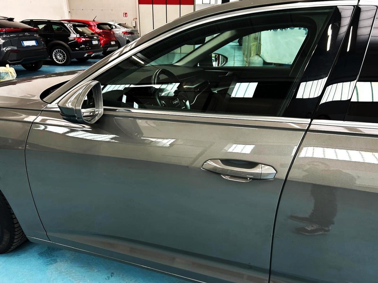 Audi A6 Avant 40 2.0 Tdi quattro S tronic Business Plus