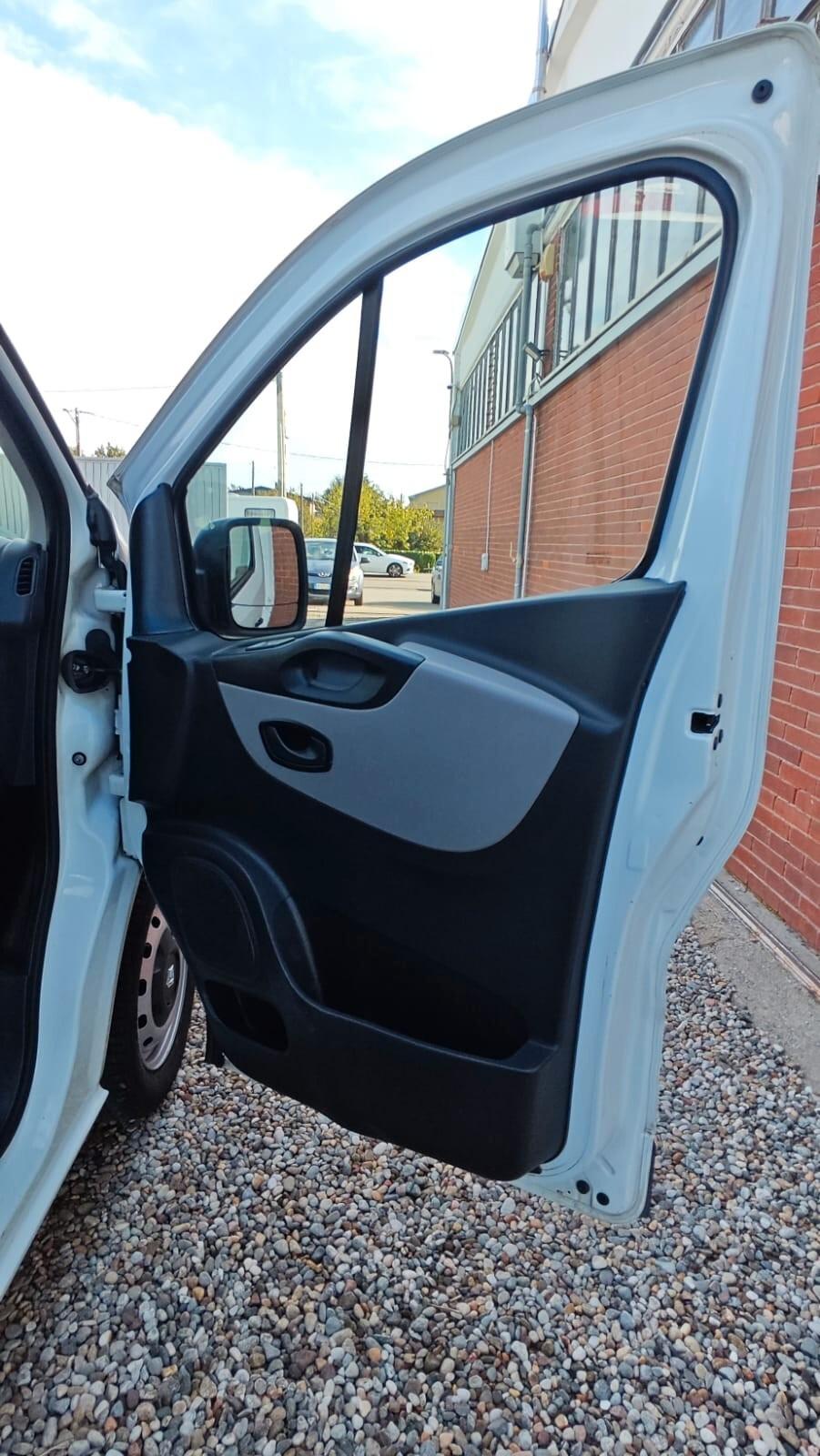 Renault Trafic T29 1.6 dCi 125CV S&S PC-TN Zen Heavy