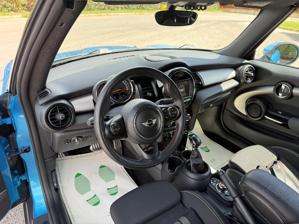 Mini Cooper 1500 D Cabrio;