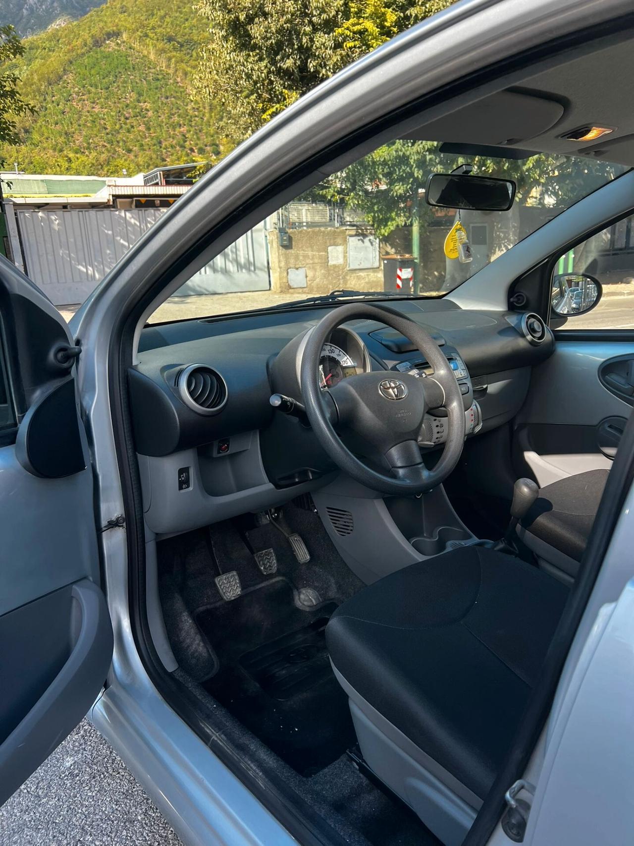 Toyota Aygo 1.0 12V VVT-i 5 porte