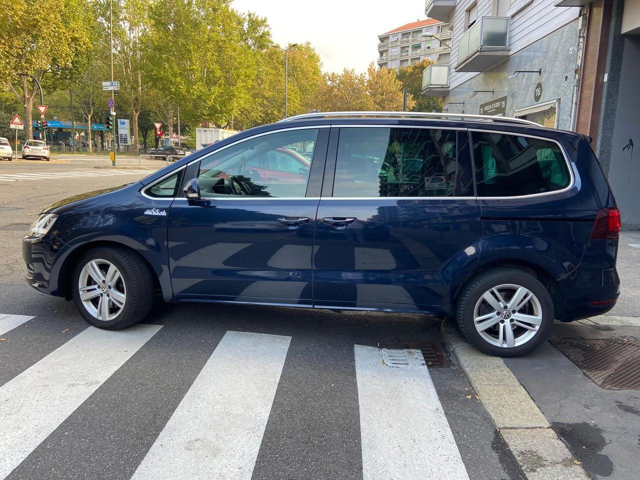Volkswagen Sharan Executive 2.0 TDI 4Motion #50371