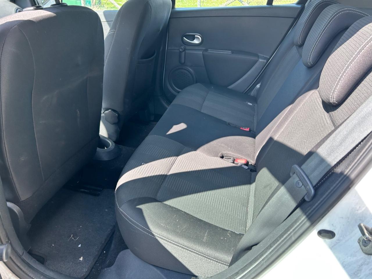 Renault Clio 1.2 16V 5 porte Live!