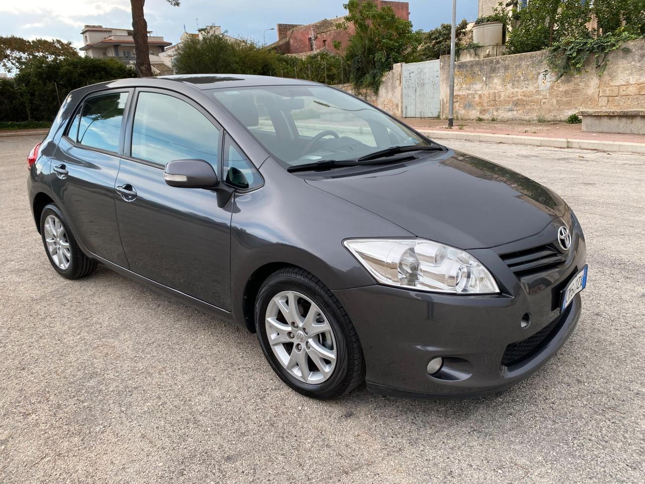 Toyota Auris 1.4 D-4D 5 porte Active