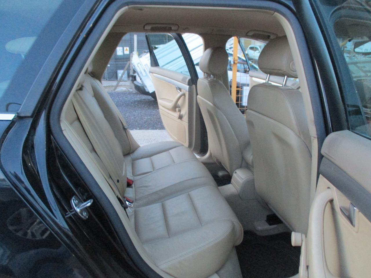 Audi A4 2.0 16V TDI 140 CV S.W FULL OPTIONAL