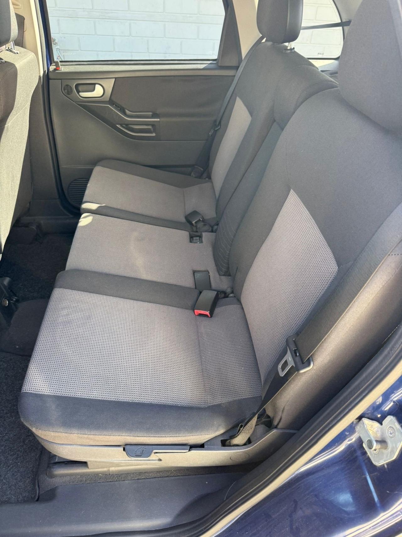 Opel Meriva 1.4 Benzina neopatentati uniproprietario