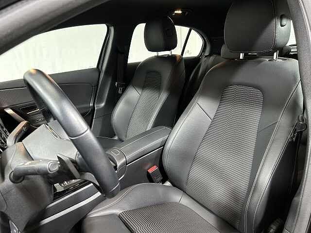 Mercedes-Benz A 180 A 180 d Automatic Sport