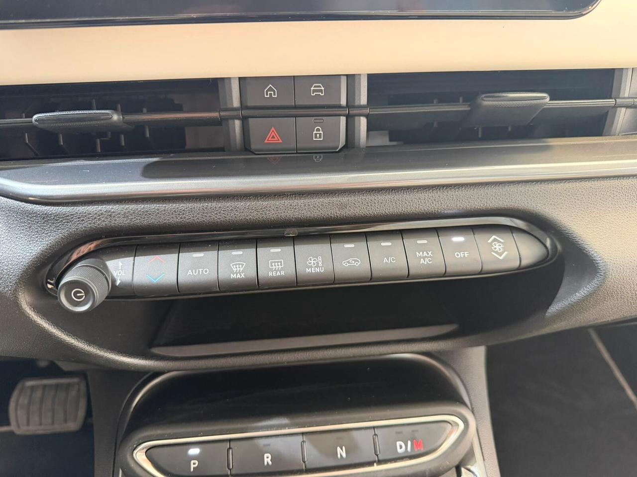 Fiat 600 Hybrid 100 CV DCT MHEV La Prima