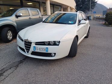 Alfa Romeo 159 2.0 JTDm Sportwagon Progression ALLESTIMENTO TI