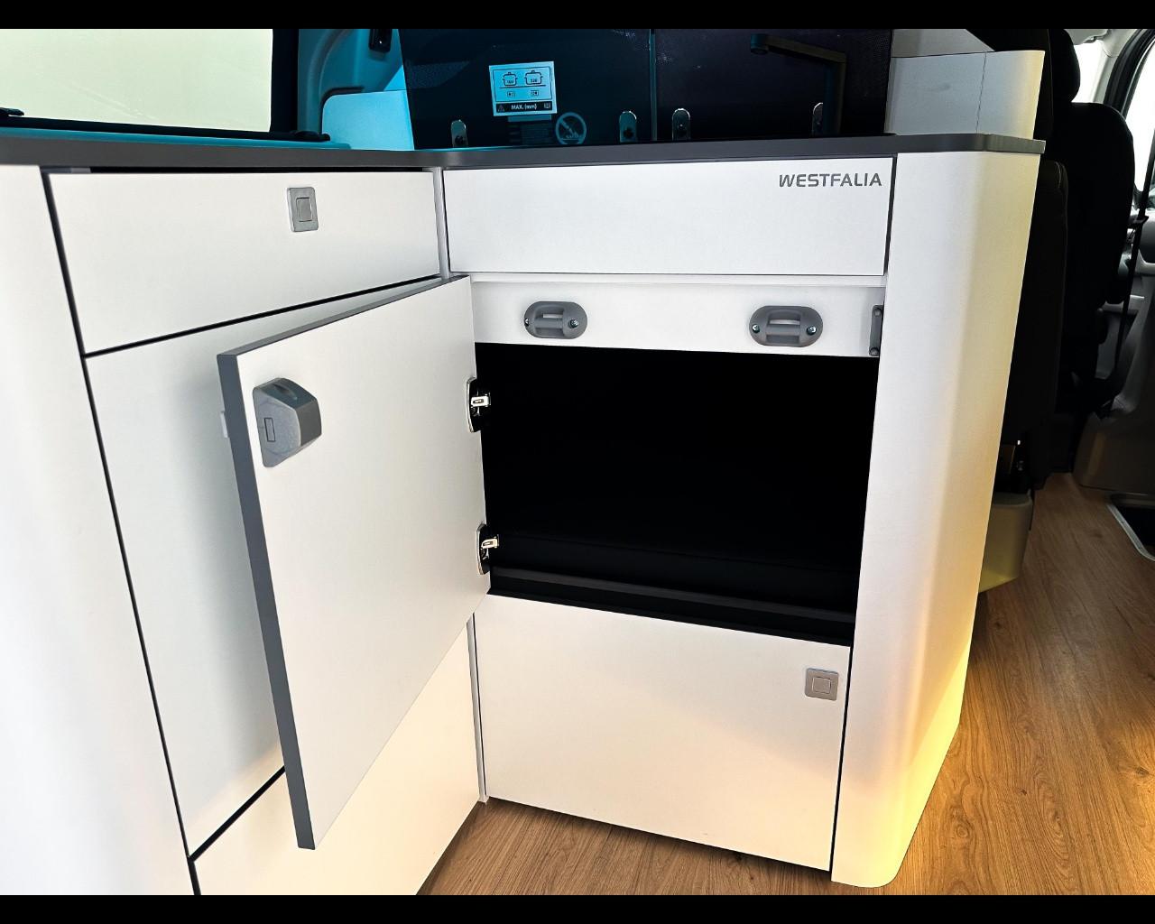 FORD Transit Nugget 320 2.0 Ecoblue 170cv aut. PC