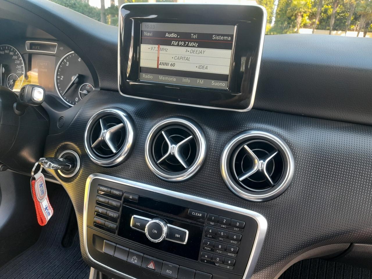 Mercedes-Benz A 180d Sport 1.5 dCi 110cv Automatic