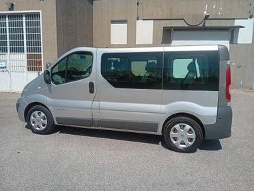 NOLEGGIO Renault Trafic 9 POSTI