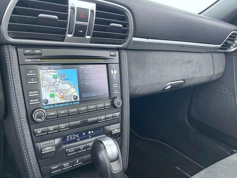 Porsche 911 CARRERA 4 Cabriolet GTS PDK