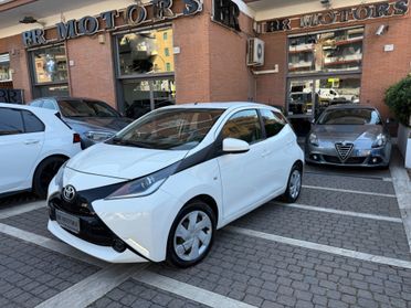 Toyota Aygo 5p X-play m-mt - SOLO 55.205Km - UNIPRO’