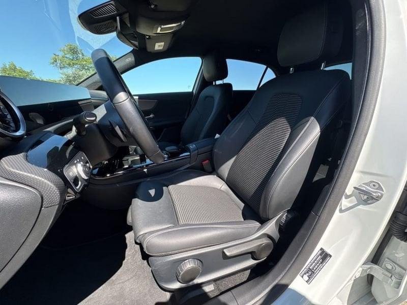 Mercedes-Benz Classe A A 180 D SPORT AUTO