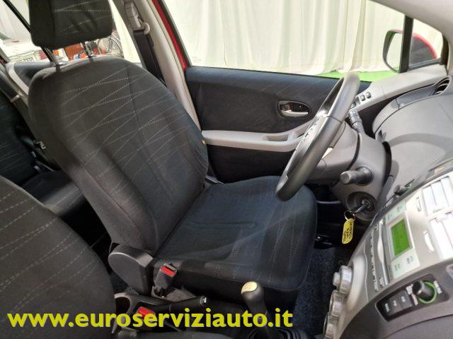 TOYOTA Yaris 1.3 5 porte Sol