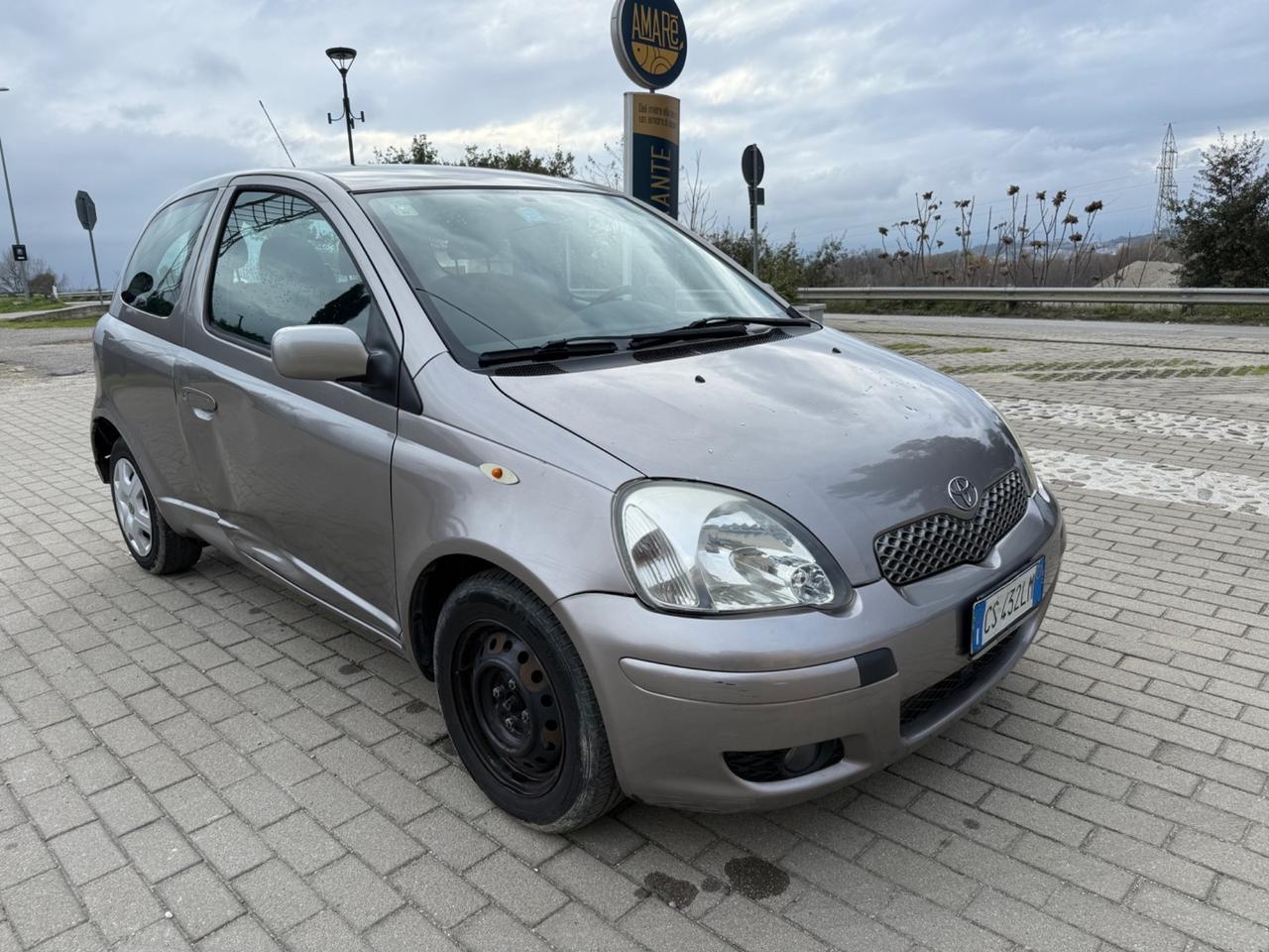 Toyota Yaris sol 1.0