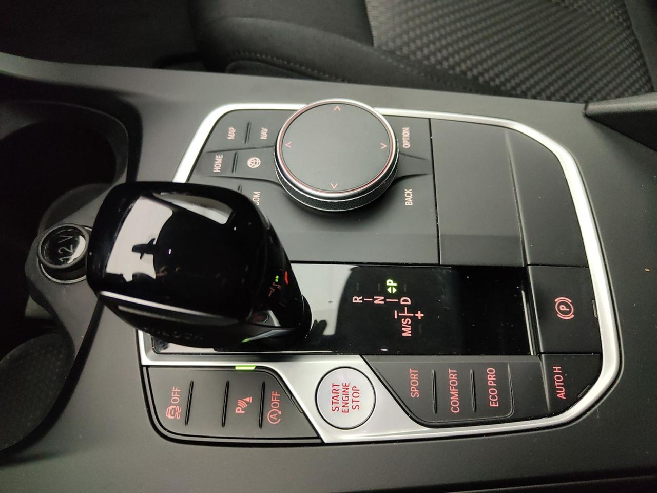 BMW Serie 1 F40 1.5 136CV ADVANTAGE BUSINESS AUTO