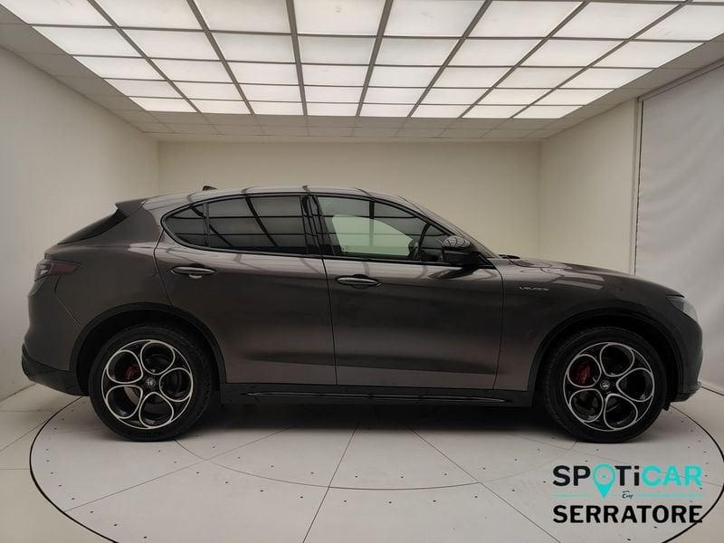 Alfa Romeo Stelvio 2023 2.2 t Veloce Q4 210cv auto