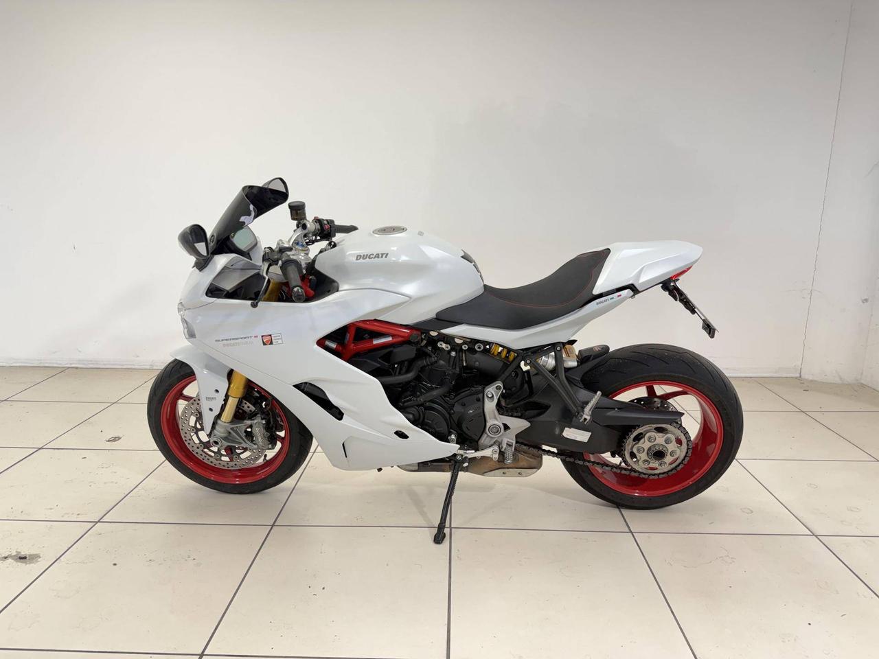 DUCATI 939 Super Sport S White