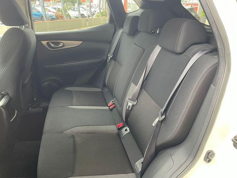 Nissan Qashqai Qashqai 1.5 dCi 115 CV DCT N-Connecta con comandi adattati