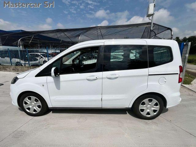 FORD Tourneo Courier 1.5 tdci 75cv PLUS Autovettura 5 posti - GD978TJ