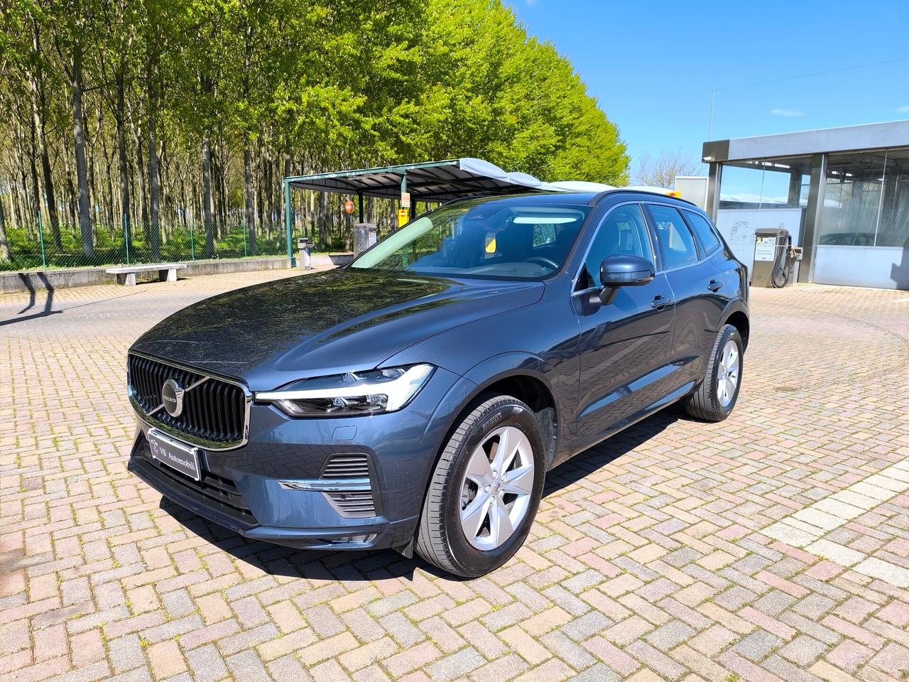 Volvo XC 60 XC60 B4 (d) AWD Geartronic Momentum Pro