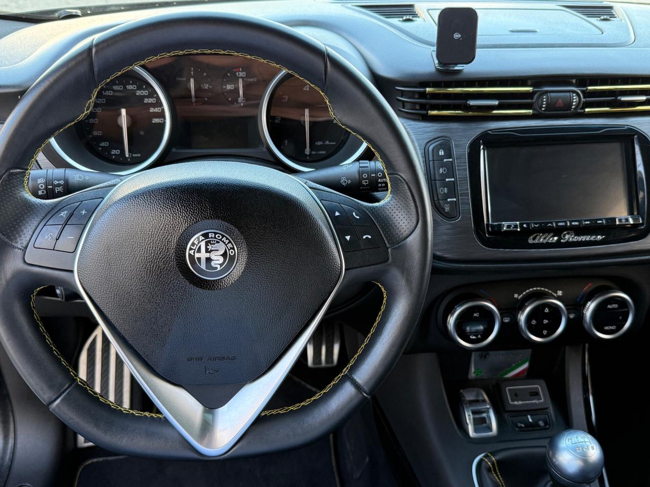 ALFA GIULIETTA VELOCE TOTAL BLACK TETTO APRIBILE