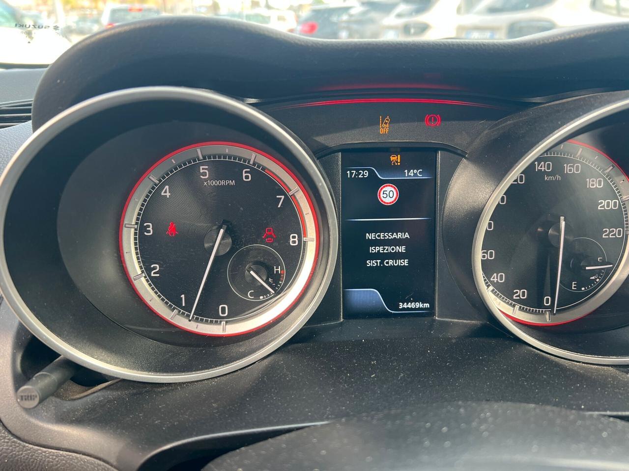 Suzuki Swift 1.2 Hybrid Top, iva esposta.