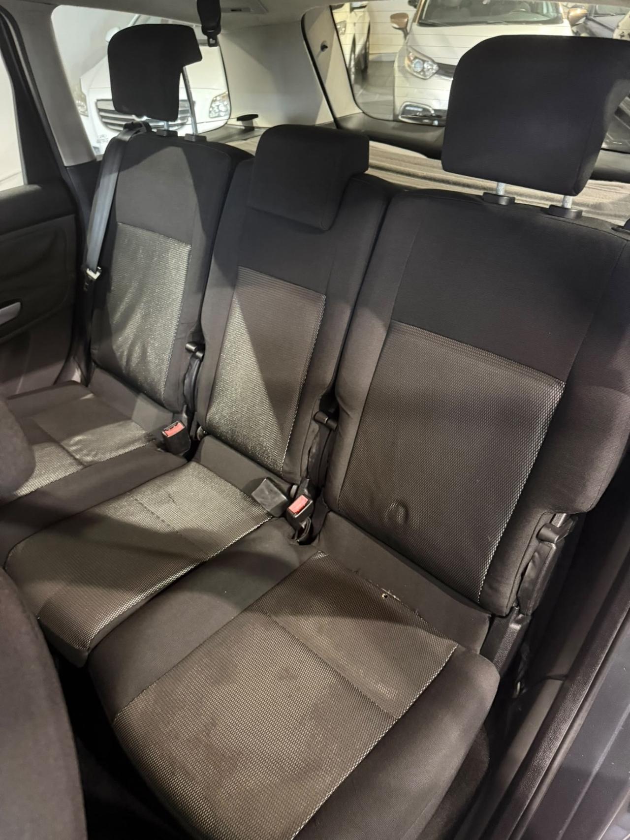 Ford C-Max 1.6 TDCi -NEOPATENTATI