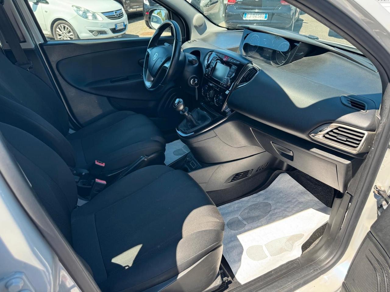 Lancia Ypsilon 1.2 GPL ECOCHIC GPLD UNIPRO 2018
