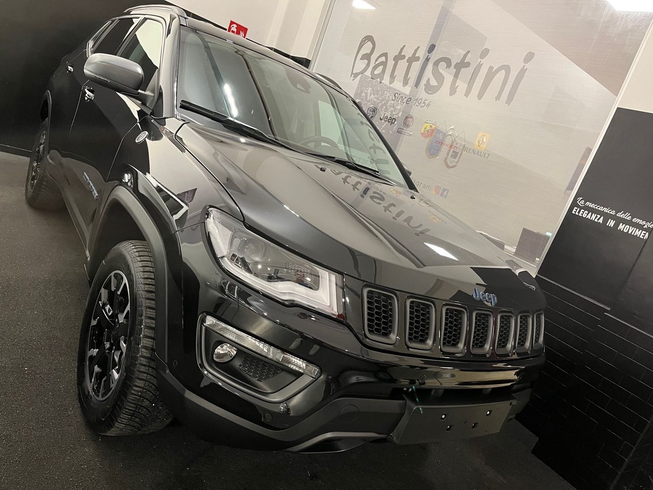 Jeep Compass 1.3 T4 240CV PHEV AT6 4xe Trailhawk