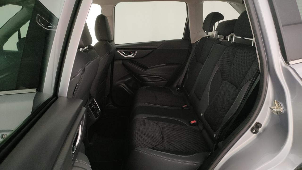SUBARU Forester 2.0i e-boxer Style lineartronic
