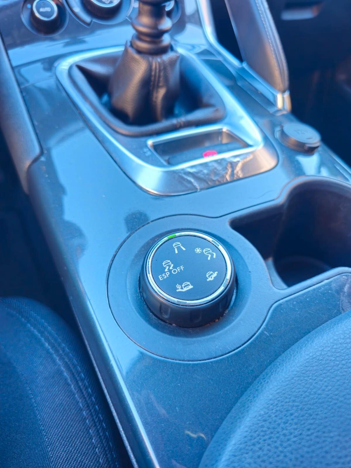 Peugeot 3008 1.6 HDi 112CV Active