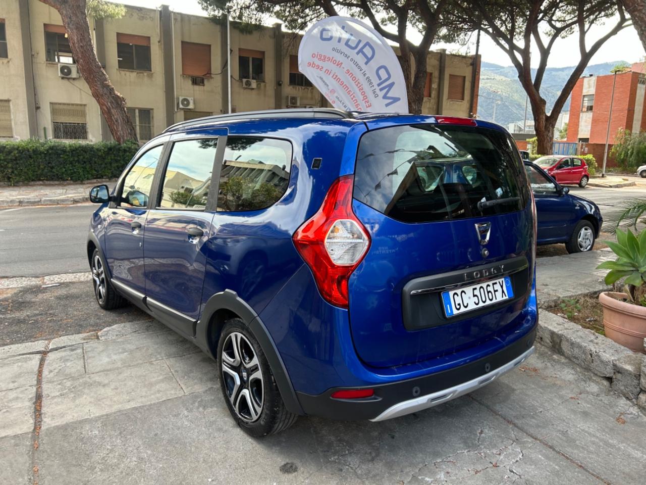 Dacia Lodgy Stepway 1.5 Blue dCi 8V 115CV 7 posti