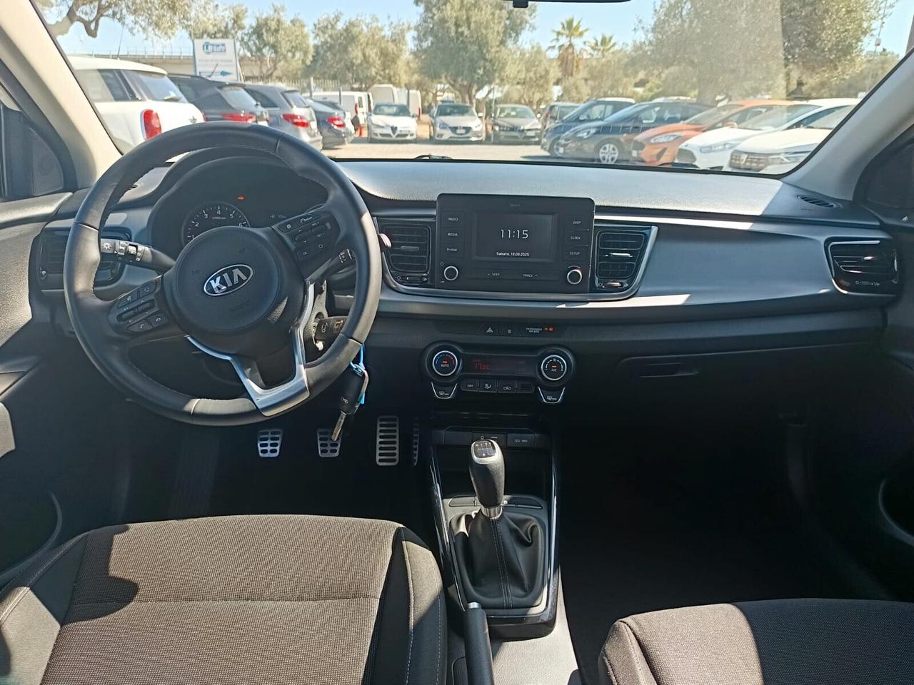 Kia Rio 2017 - 1.0 T-GDi 12V OK NEOP. LB AUTOMOBILI