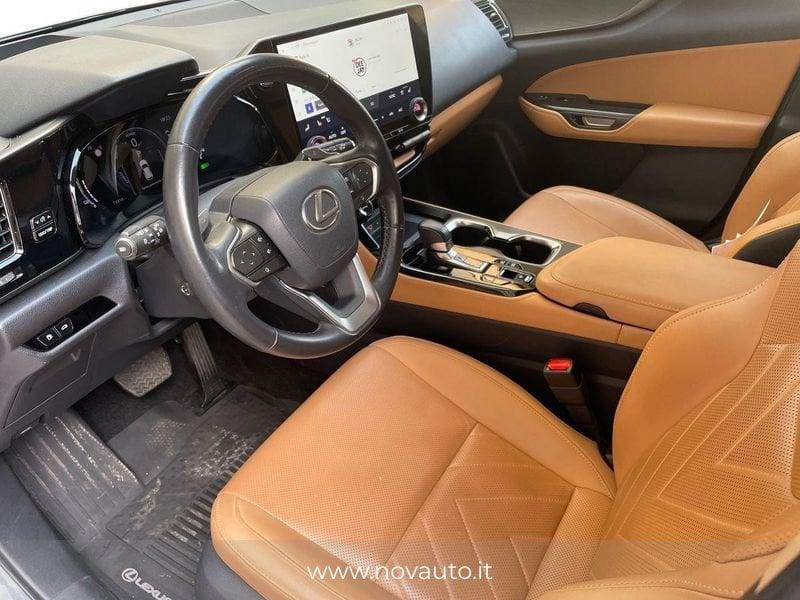 Lexus NX Hybrid Luxury 4WD