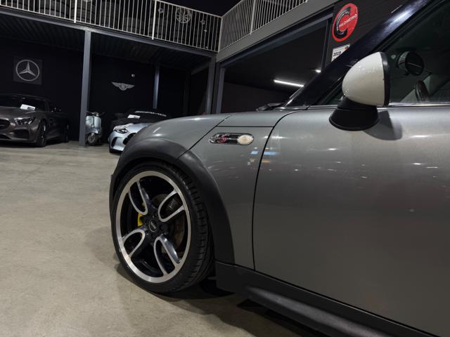 MINI Mini RIGOROSAMENTE MANUALE CARBONIO